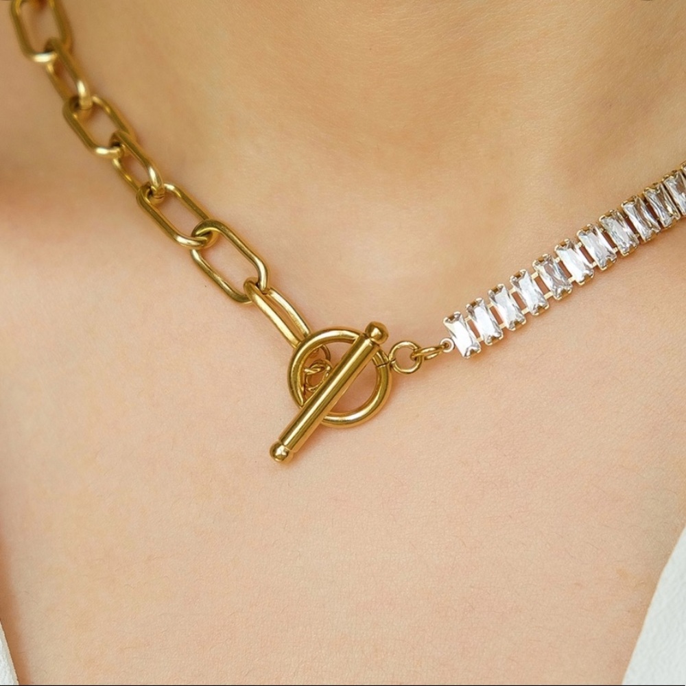 Eternity Toggle Zirconia Choker Necklace | Gold Plated Stainless Steel - Picture 5 of 5